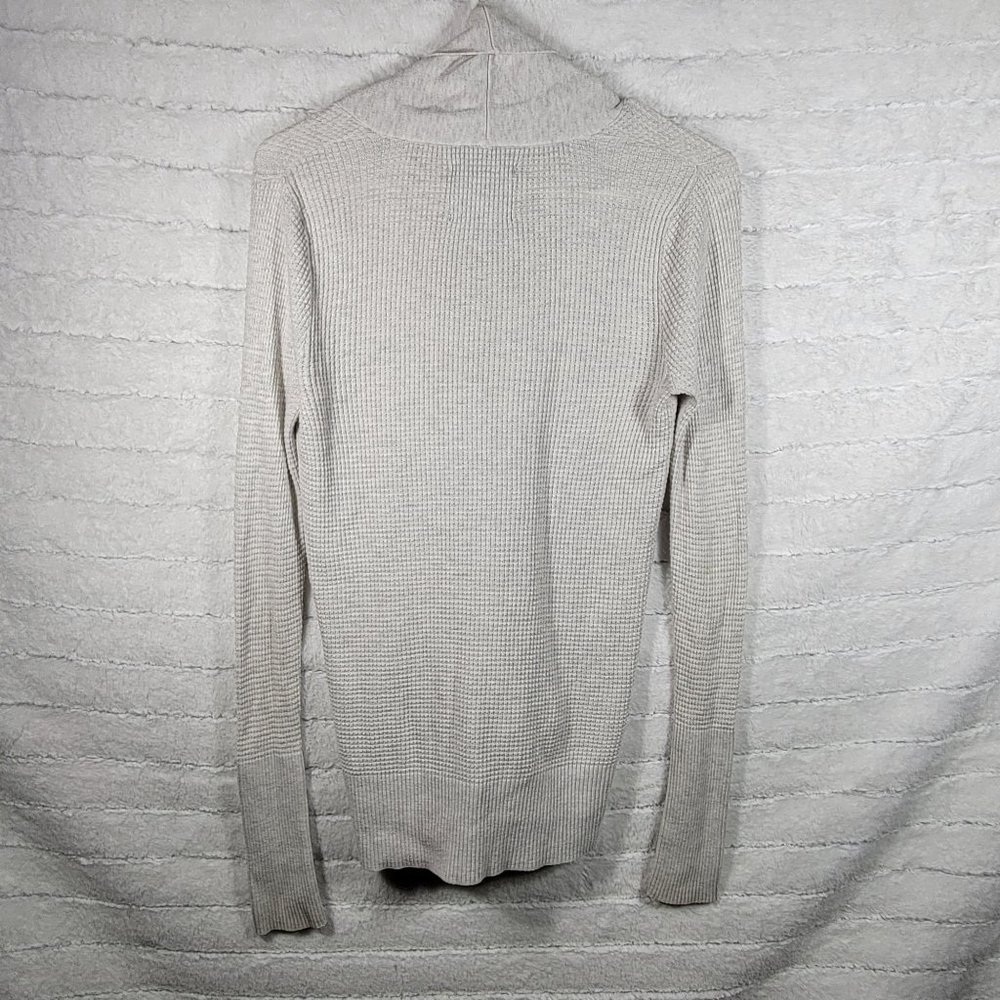 American Eagle Outfitters S Women's cardigan sweater - Picture 2 of 9